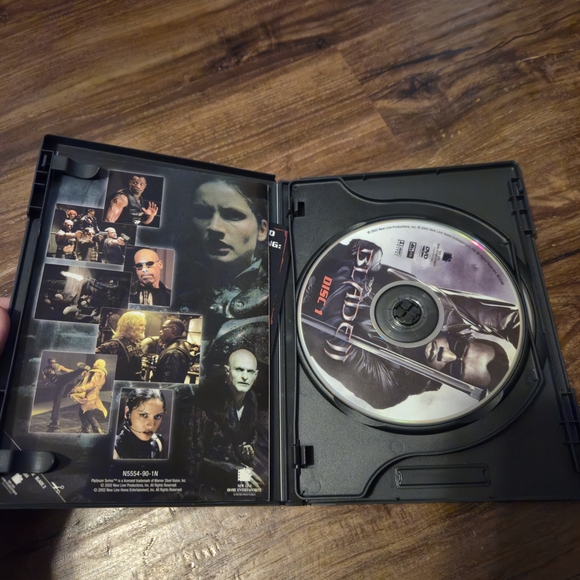 Blade II DVD (R) 2 Disk Special Edition. Wesley Snipes Vampire Action Movie - Picture 4 of 7